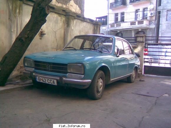 Frumuseti surprinse in trafic - Are cica si multe piese de rezerva la el nentu - Classic corner