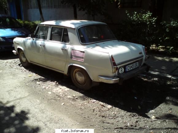 Frumuseti surprinse in trafic - pdw - Classic corner