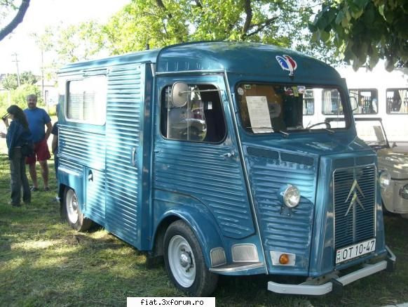 Frumuseti surprinse in trafic - Intalnire Oldtimer&Youngtimer Satu Mare - Classic corner