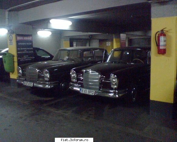 Frumuseti surprinse in trafic - Cu scuze pentru calitatea execrabila a - Classic corner