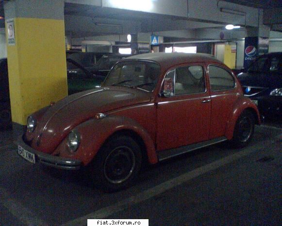 Frumuseti surprinse in trafic - O broscuţă - Classic corner