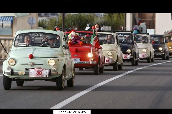 Frumuseti surprinse in trafic - Nu e o fotografie surprinsa la noi si nici de - Classic corner