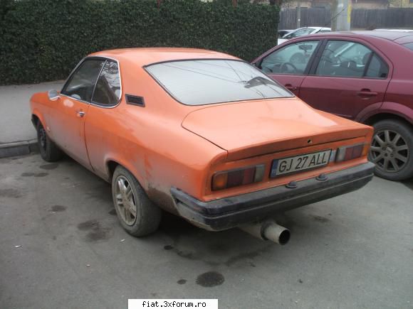 Frumuseti surprinse in trafic - e din gorj dar nu stiu de unde.probabil tg jiu - Classic corner