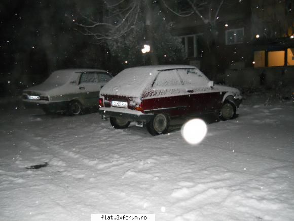 Frumuseti surprinse in trafic - si un olsitel infrigurat....BRRRR - Classic corner