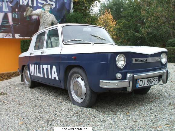 Frumuseti surprinse in trafic - tabac - Classic corner