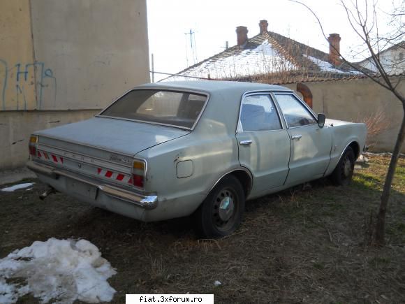 Frumuseti surprinse in trafic - tabac - Classic corner