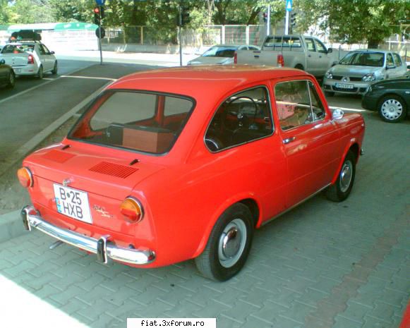 Frumuseti surprinse in trafic - nu ma mai saturam sa-l pozez! - Classic corner