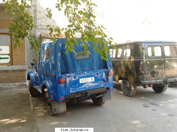 Frumuseti surprinse in trafic - Fiti numai atenti la ce bijuterii am descoperit - Classic corner
