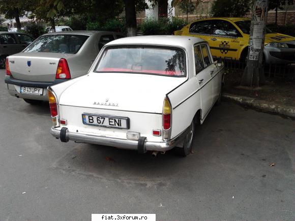 Frumuseti surprinse in trafic - Pe Mihai Bravu era - Classic corner