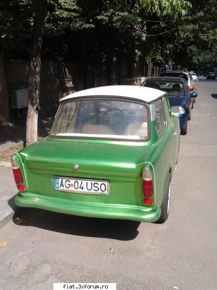 Frumuseti surprinse in trafic - Doua poze. Atat i-am facut - Classic corner