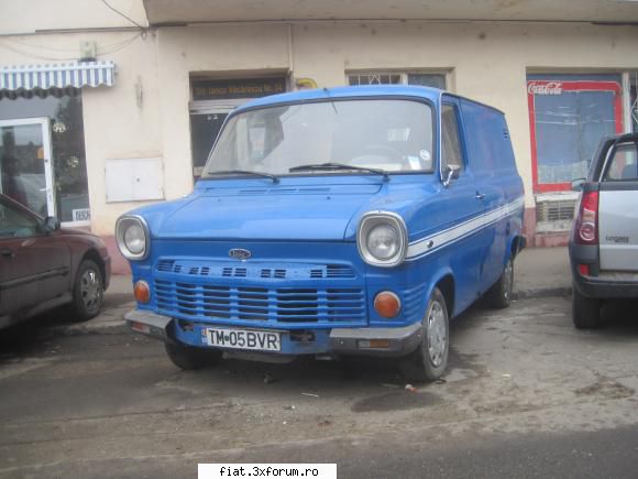 Frumuseti surprinse in trafic - o duba Ford Transit 1 - Classic corner