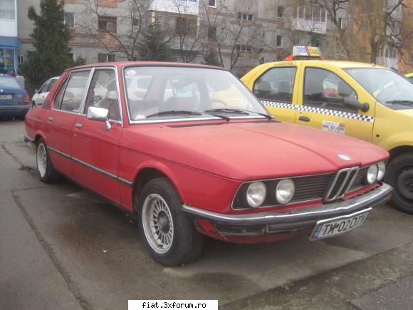 Frumuseti surprinse in trafic - yokomy - Classic corner