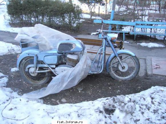 Frumuseti surprinse in trafic - ultima. homemade, nu? - Classic corner