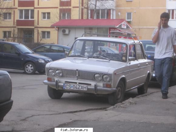 Frumuseti surprinse in trafic - lasand la o parte toate discutiile de mai sus - Classic corner