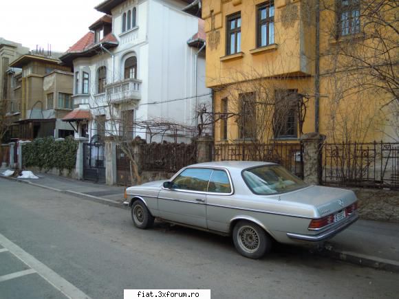 Frumuseti surprinse in trafic - nnn1310 - Classic corner