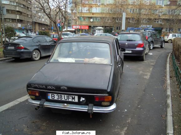 Frumuseti surprinse in trafic - Langa Sala Palatului - Classic corner