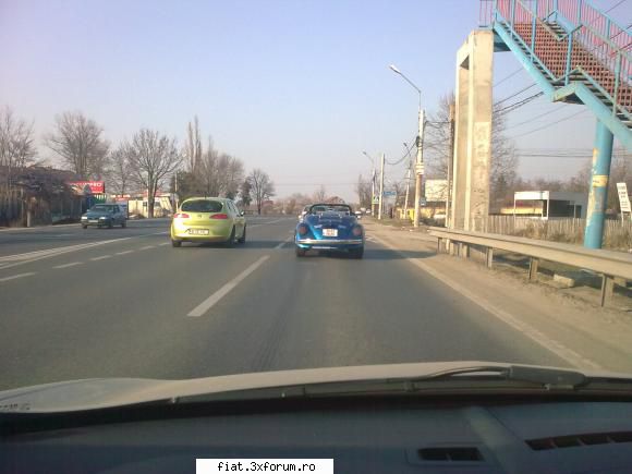 Frumuseti surprinse in trafic - scuze, mai sus am am postat alta poza din - Classic corner