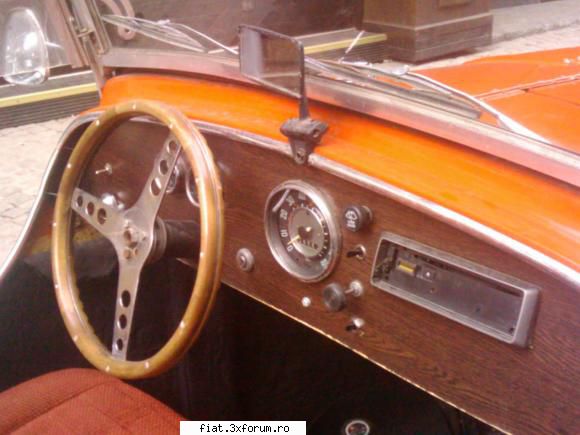 Frumuseti surprinse in trafic - denisDa`me - Classic corner