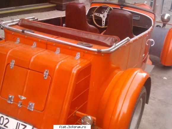 Frumuseti surprinse in trafic - denisDa`me - Classic corner