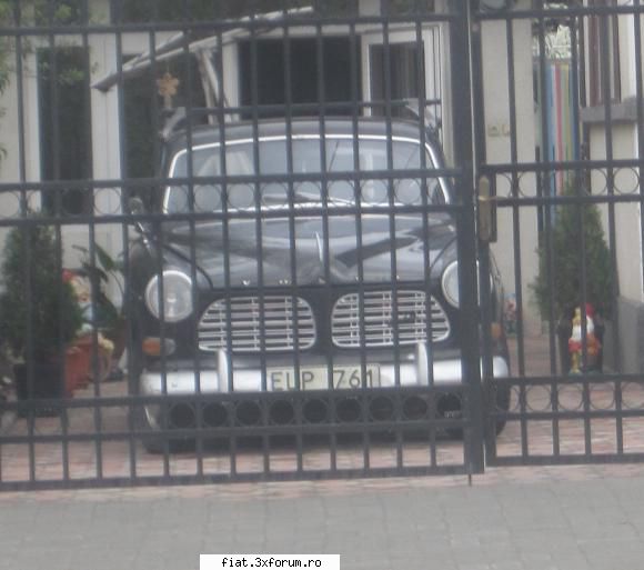 Frumuseti surprinse in trafic - Volvo amazon gasit la otelu rosu - Classic corner