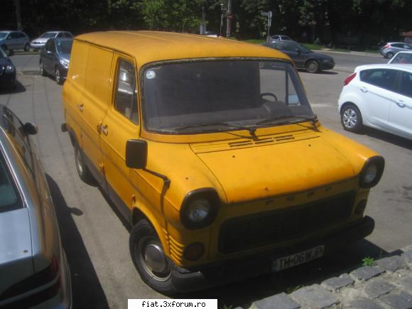 Frumuseti surprinse in trafic - Ford transit 1 duba - Classic corner