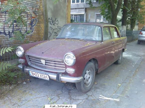 Frumuseti surprinse in trafic - Pe bulevardul Timisoara - Classic corner