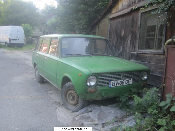 Frumuseti surprinse in trafic - si eu am gasit un ladoc 1200combi ratacit prin - Classic corner