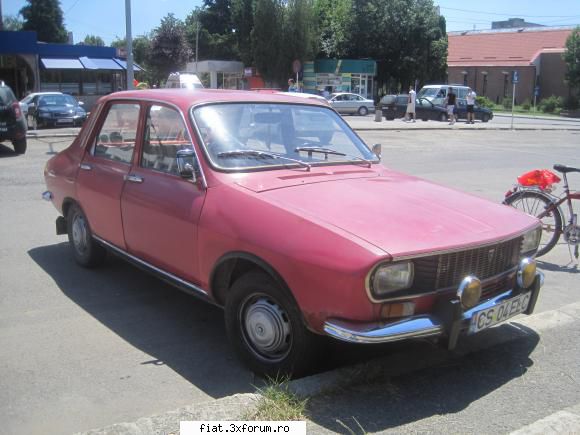 Frumuseti surprinse in trafic - dacia 1300 cu proiectoare - Classic corner