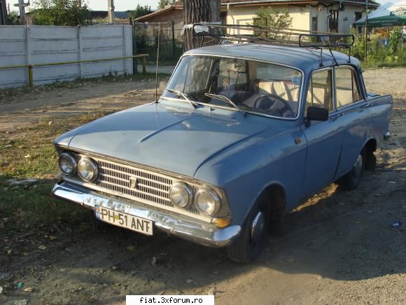 Frumuseti surprinse in trafic - Tot respectul pentru proprietar. Masina asta - Classic corner