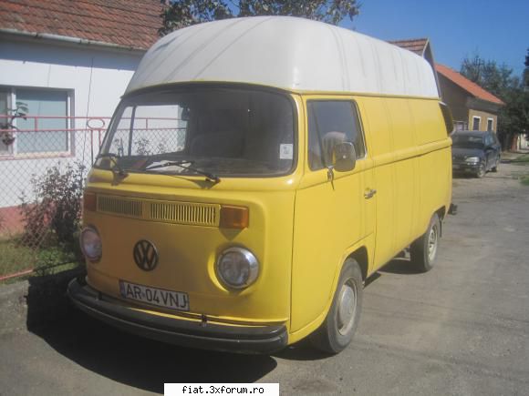 Frumuseti surprinse in trafic - dubita vw t2b, gasita la lipova eu zic ca e o - Classic corner