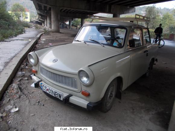 Frumuseti surprinse in trafic - si un traby 601 frumos - Classic corner