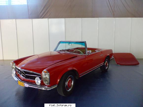 Frumuseti surprinse in trafic - un Mercedes Pagoda - Classic corner