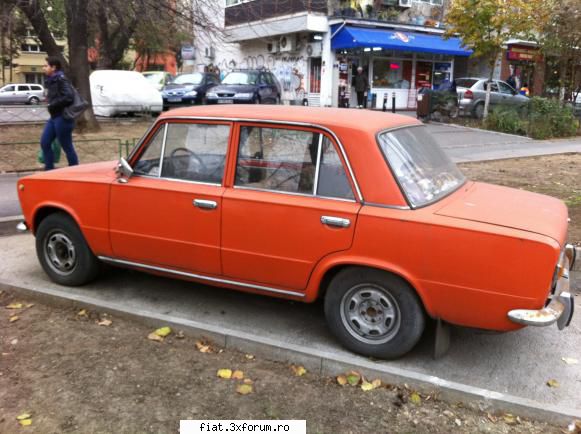Frumuseti surprinse in trafic - Cristi7 - Classic corner