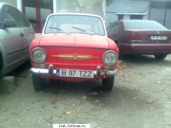 Frumuseti surprinse in trafic - pasta o are careva de la noi - Classic corner