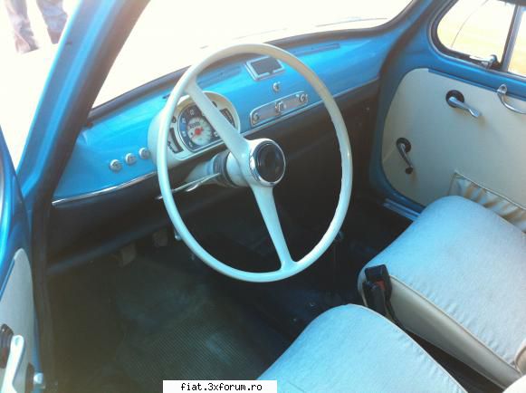 Frumuseti surprinse in trafic - Cristi7 - Classic corner