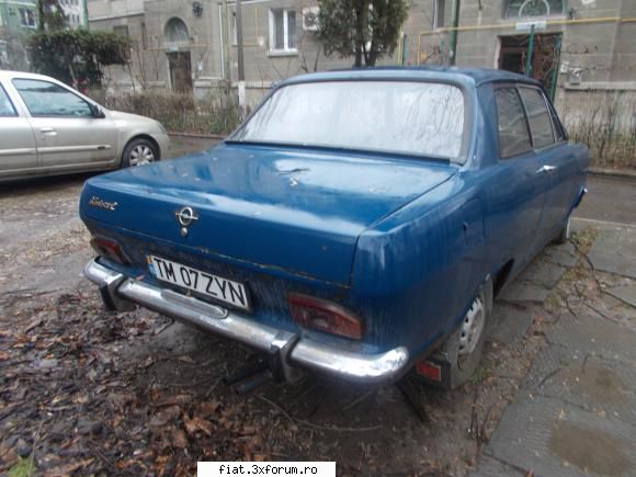 Frumuseti surprinse in trafic - stopurile sunt din alt film :( - Classic corner