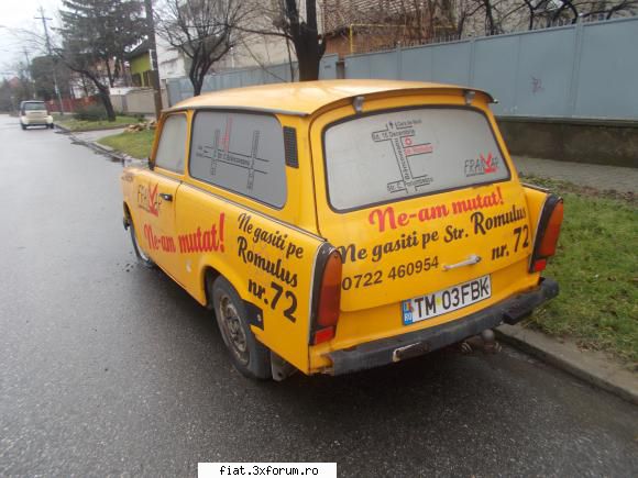 Frumuseti surprinse in trafic - din cate am inteles este de vanzare impreuna cu - Classic corner