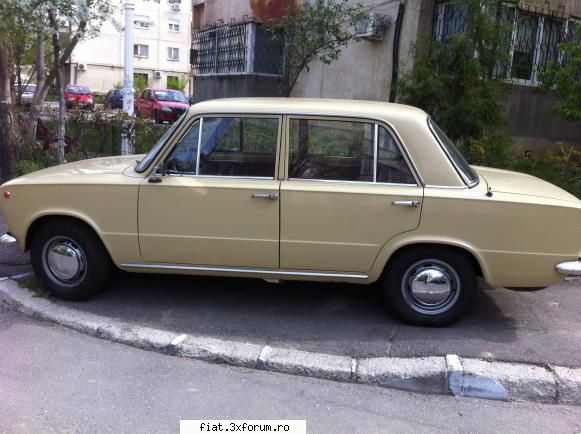 Frumuseti surprinse in trafic - Cristi7 - Classic corner