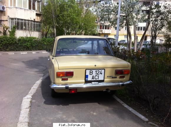 Frumuseti surprinse in trafic - Cristi7 - Classic corner