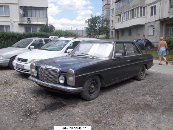 Frumuseti surprinse in trafic - ceva mai finuttt - Classic corner
