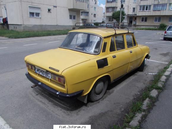 Frumuseti surprinse in trafic - vedere spate la skoada - Classic corner