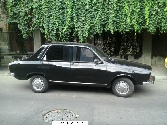 Frumuseti surprinse in trafic - Dacia 1300 din 1972 renascuta. Din pacate noul - Classic corner