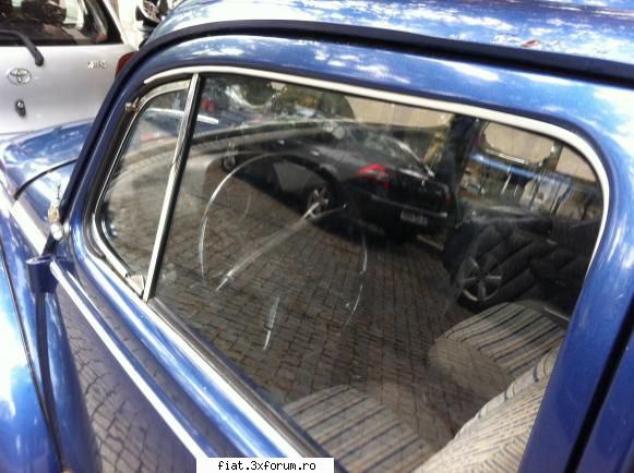 Frumuseti surprinse in trafic - Cristi7 - Classic corner