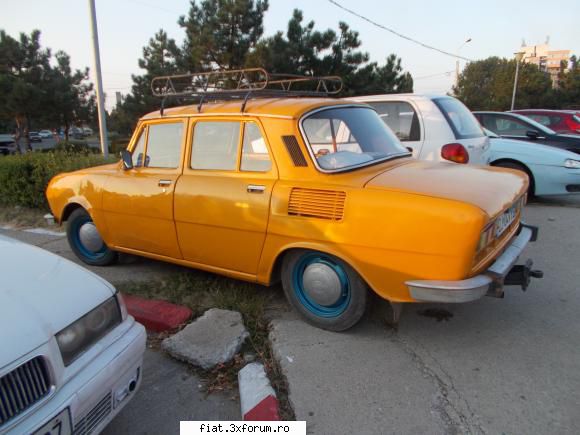 Frumuseti surprinse in trafic - Si atat deocamdata - Classic corner