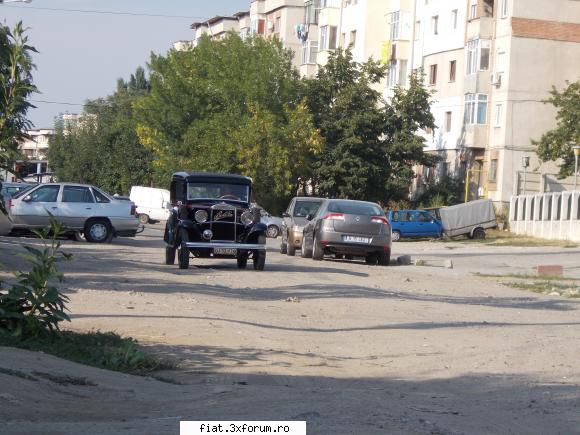 Frumuseti surprinse in trafic - Ce se vede din departare ? - Classic corner