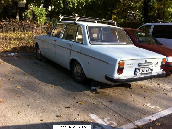 Frumuseti surprinse in trafic - Mai adaug si eu 2 Buc - Classic corner