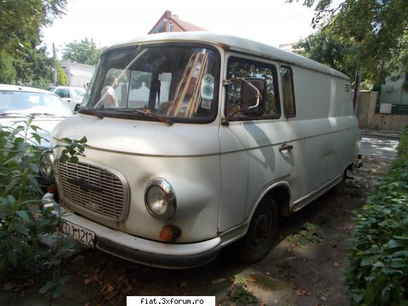 Frumuseti surprinse in trafic - Mai adaug si eu niste poze, tot de la Craiova - Classic corner
