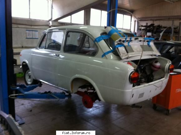 Frumuseti surprinse in trafic - Si un 850 la perfuzie :D - Classic corner
