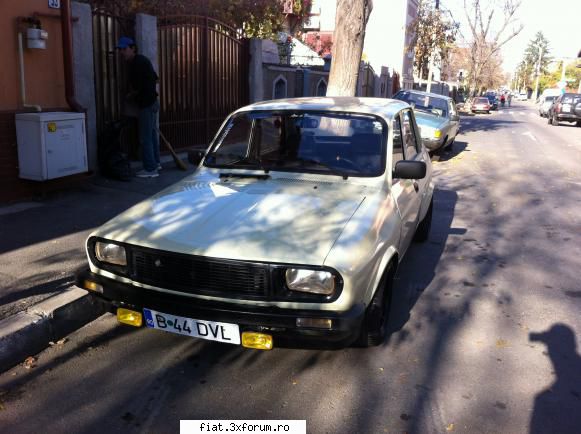 Frumuseti surprinse in trafic - Cristi7 - Classic corner