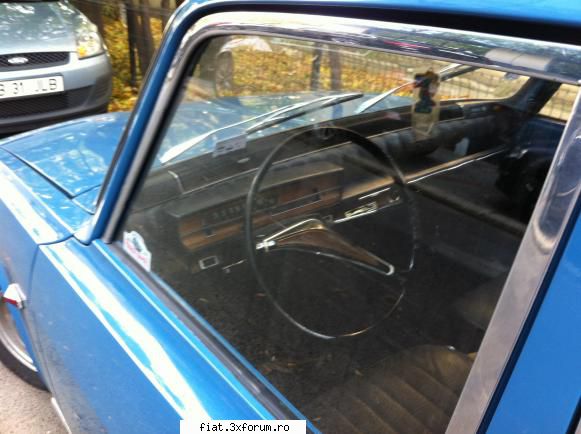 Frumuseti surprinse in trafic - Cristi7 - Classic corner